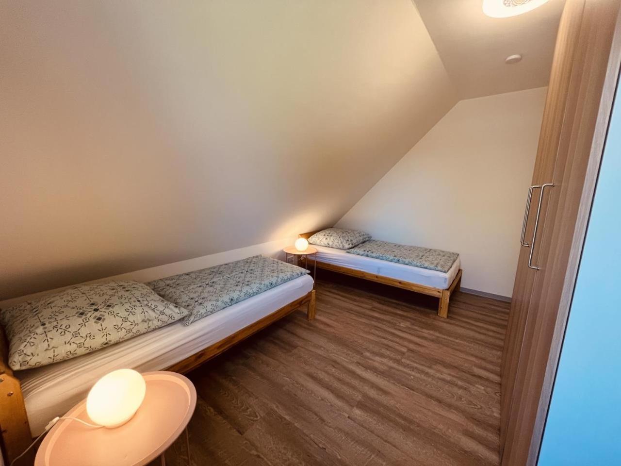 Holmblick - Boddenblick, Balkon, 2 Schlafzimmer, 4 Personen Born Ngoại thất bức ảnh