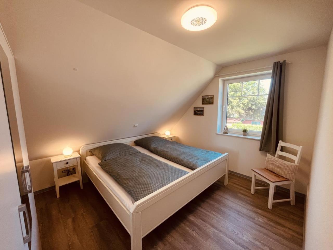 Holmblick - Boddenblick, Balkon, 2 Schlafzimmer, 4 Personen Born Ngoại thất bức ảnh